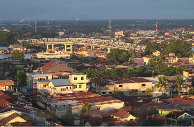 Kota Pontianak. Ada beberapa alasan kenapa Kota Pontianak not for everybody, satu di antaranya cuaca yang panas. Foto: Leo Prima/Hi!Pontianak