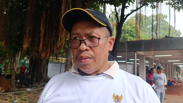 Ketua Panitia Idul Adha Masjid Istiqlal, Abu Hurairah, saat diwawancarai wartawan di Masjid Istiqlal, Jakarta Pusat, Selasa (18/6/2024). Foto: Fadlan Nuril Fahmi/kumparan