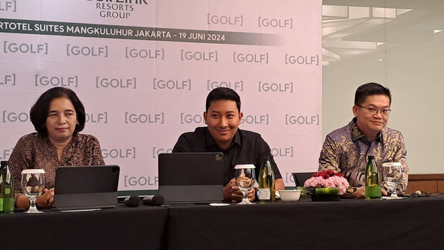 Komisaris Utama Intra GolfLink Resorts, Darma Mangkuluhur Hutomo, dalam acara konferensi pers rencana Penawaran Umum Perdana (IPO) Saham PT Intra GolfLink Resorts Tbk (IGR) di Jakarta, Rabu (19/6/2024). Foto: Ghifari/kumparan