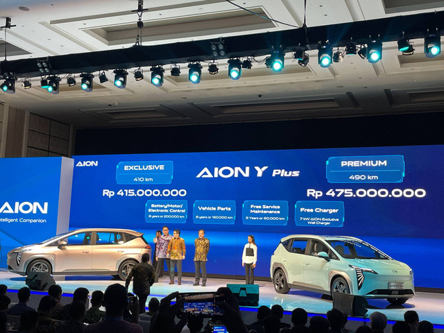 PT Indomobil Energi Baru meluncurkan harga resmi mobil listrik GAC Aion Y Plus untuk dua varian di bawah Rp 500 juta, Rabu (19/6/2024). Foto: Sena Pratama/kumparan