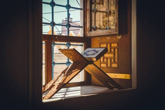 ilustrasi doa menerima zakat. Foto: unsplash.com.