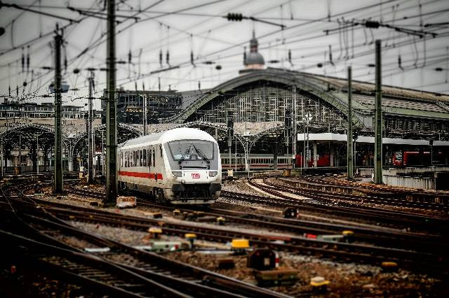 Cara Naik Kereta Murah dari Bandung ke Jakarta, foto hanya ilustrasi, bukan gambar sebenarnya, Pexels/ Pixabay