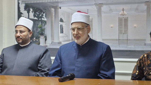 Wakil Grand Syeikh Al-Azhar, Prof. Dr. Mohammed Abdel Rahman Al-Duweiny, Jumat (21/6/2024). Foto: Nadia Riso/kumparan
