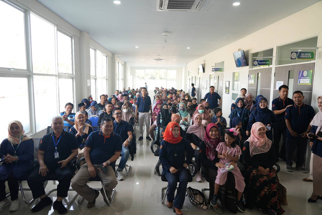Kondisi ruang tunggu peserta USG dan Khitan Massal di RSU Unmuh Jember (Sumber: Humas Unmuh Jember)