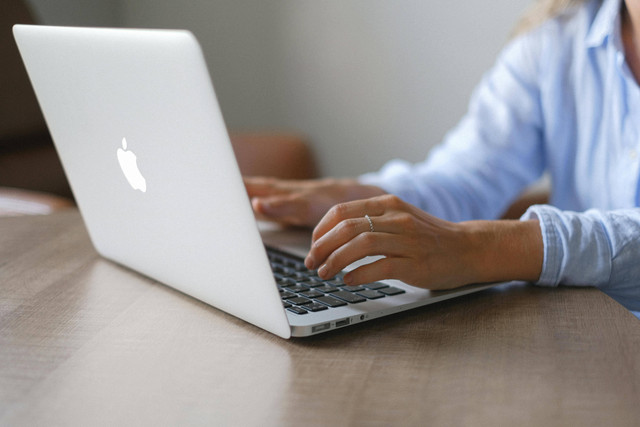 Cara memperbaiki data PPDB yang salah perlu dipahami oleh CPDB. Foto: Pexels.com