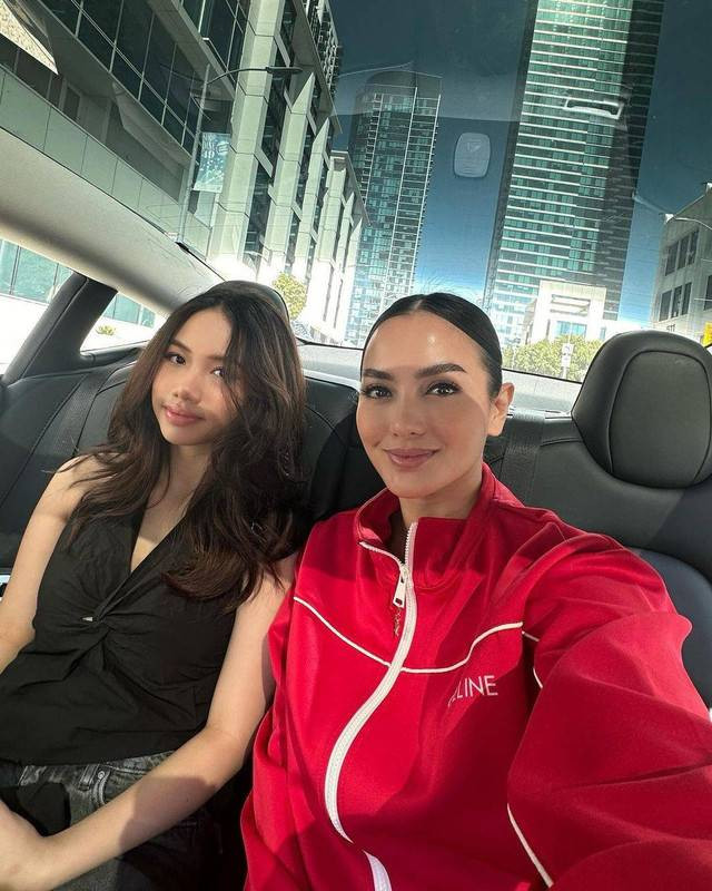 Ririn Ekawati dan putrinya, Jasmine Abeng. Foto: Instagram @ririnekawati