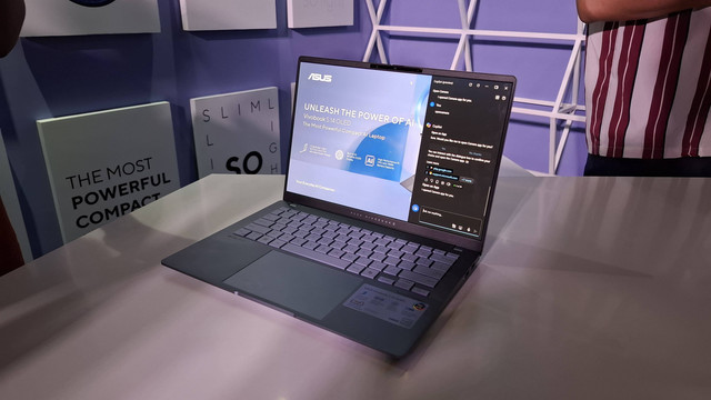 Asus resmi meluncurkan Vivobook S 14 OLED 2024 di Indonesia, Kamis (27/6). Foto: Muhammad Fikrie/kumparan