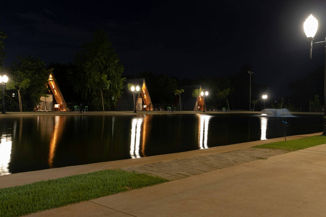 Six Luxury Pangalengan. Foto hanya ilustrasi, bukan tempat yang sebenarnya. Sumber: unsplash.com: Guilherme Valdevieso.