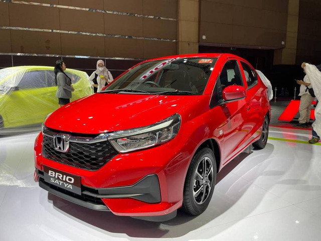 Honda Brio Satya di pameran otomotif IIMS 2024. Foto: Sena Pratama/kumparan