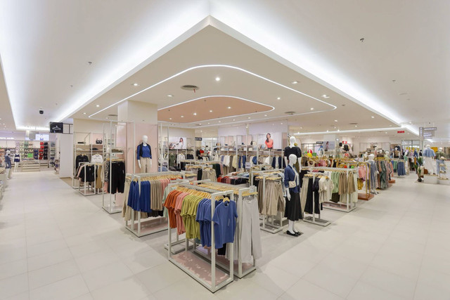 Matahari Departement Store (LPPF) secara resmi membuka gerai barunya di AEON Deltamas, Cikarang  Jumat (22/3/2024). Foto: Dok. Matahari.