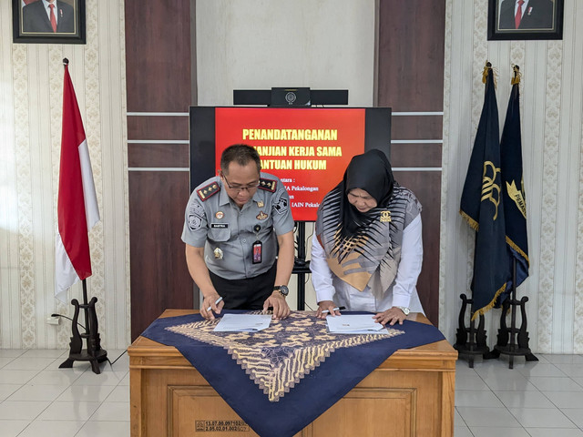 Penandatangan Kerja Sama Bantuan Hukum (dok. humas Rutan Pekalongan)