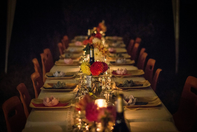 Ilustrasi Tempat Dinner Romantis di Semarang. Sumber: Unsplash/Juliette F