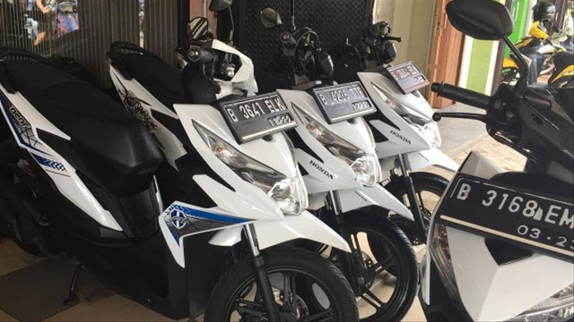 Ilustrasi biaya mutasi motor antarprovinsi. Foto: Aditya Pratama Niagara/kumparanOTO