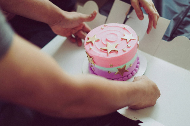 Ilustrasi Ucapan Selamat Ulang Tahun yang Menyentuh Hati. Foto : Unsplash/Afif Ramdhasuma