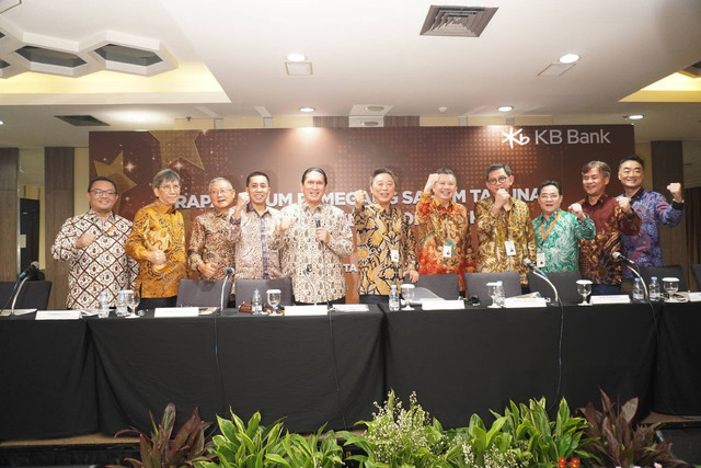 Jajaran direksi KB Bank. Foto: Dok. KB Bank