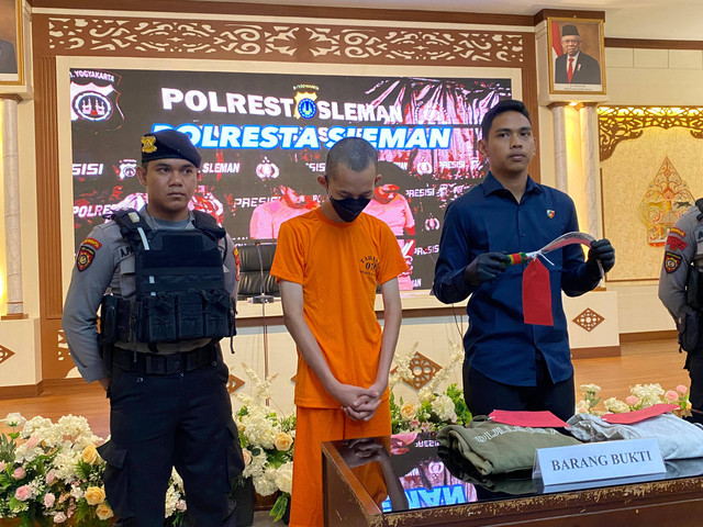 Konferensi pers kasus senjata tajam di Polresta Sleman, Rabu (10/7). Foto: Resti Damayanti/Pandangan Jogja