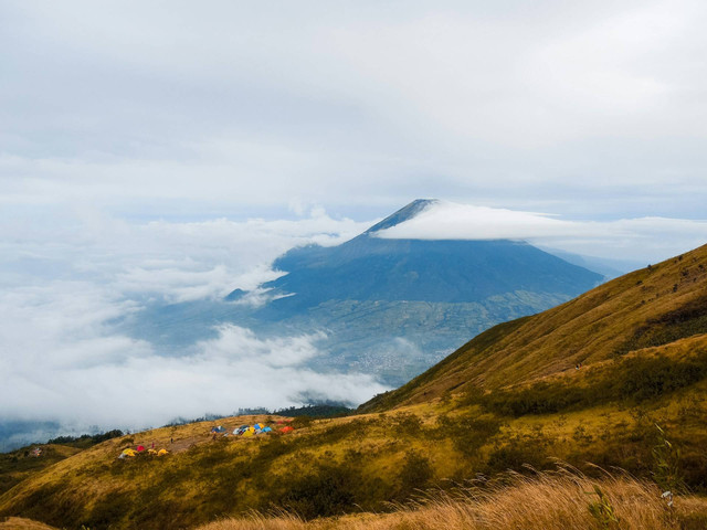 Wisata Pegunungan Daerah Temanggung. Sumber Unsplash Wilson Hidayat