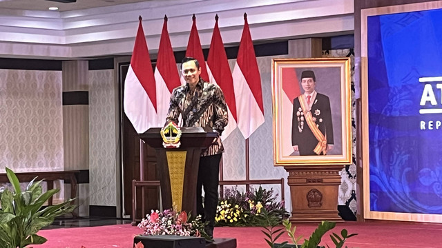 Menteri Agraria dan Tata Ruang (ATR)/ Kepala Badan Pertanahan Nasional (BPN), Agus Harimurti Yudhoyono (AHY) di Kantor Gubernur Jawa Tengah, Semarang, Jumat (12/7). Foto: Widya Islamiati/kumparan