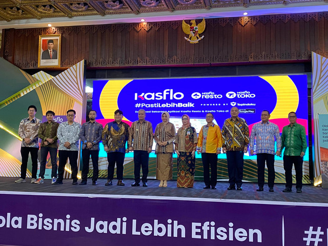 Foto bersama saat peluncuran aplikasi 'Kasflo'. Foto: Rere Hutapea/Hi!Pontianak