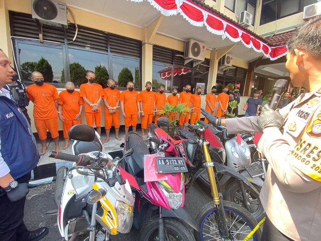 11 tersangka pencurian sepeda motor di Sleman ditangkap polisi. Foto: Resti Damayanti/Pandangan Jogja