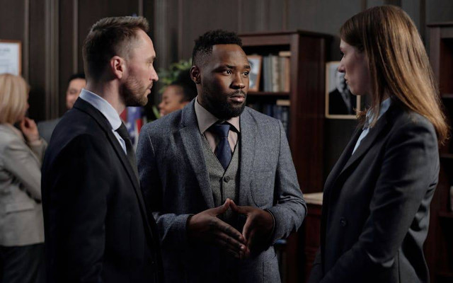 Ilustrasi cara negara Indonesia dalam menyelesaikan masalah luar negeri. Sumber: August de Richelieu/pexels.com