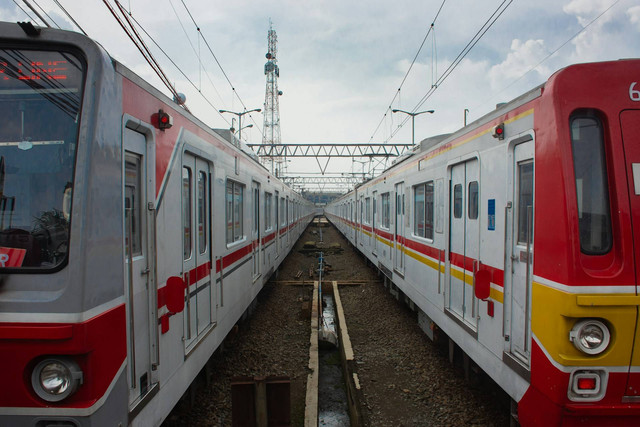 Cara ke Lembang Naik Kereta. Foto hanya ilustrasi, bukan tempat sebenarnya. Sumber: Unsplash/Rafael Atantya