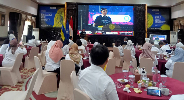 Kick off Pimnas ke 37 di Kampus C Unair, Jumat (19/7) kemarin. Pimnas ke 37 akan digelar di Unair pada bulan Oktober mendatang. Foto: Masruroh/Basra