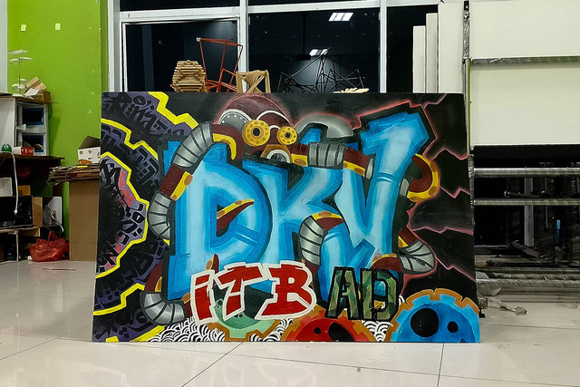 Hasil karya seni mural x grafiti dibuat oleh penulis