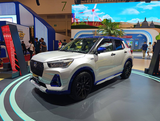 Daihatsu Rocky Hybrid di pameran Gaikindo Indonesia Internasional Auto Show (GIIAS) 2024. Foto: Fitra Andrianto/kumparan