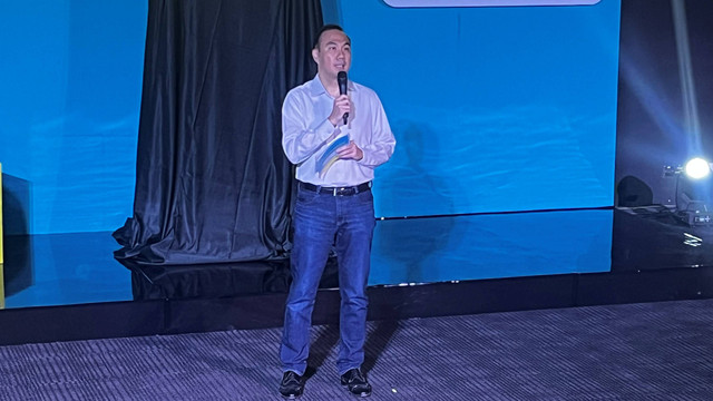 Chief Operating Officer (COO) GoTo Hans Patuwo dalam Konferensi Pers Peluncuran Aplikasi Gopay Merchant di Kantor GoTo, Jakarta Selatan, Kamis (25/7/2024).  Foto: Widya Islamiati/kumparan