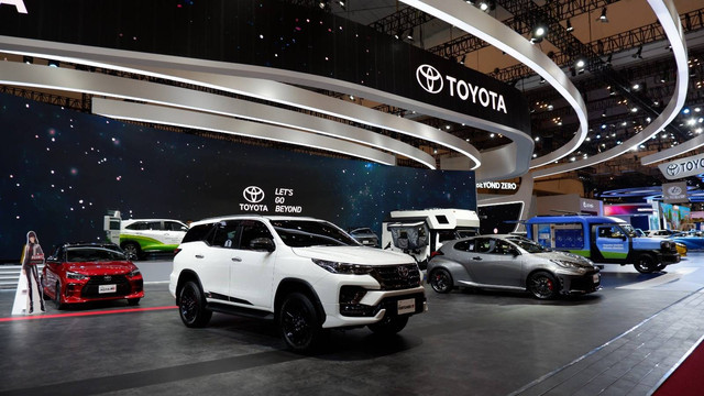 Booth Toyota di GIIAS 2024. Foto: Aditya Pratama Niagara/kumparan