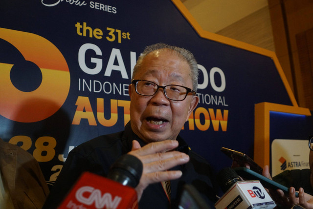 Ketua Umum Gaikindo, Yohanes Nangoi saat penutupan GIIAS 2024. Foto: Fitra Andrianto/kumparan