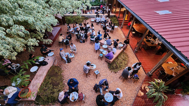 Coffee shop Kopikina buka cabang baru di Kemang Timur, Jakarta Selatan (28/7/2024). Foto: Azalia Amadea/kumparan