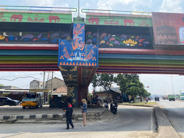 Lokasi kejadian dua warga yang jatuh dari flyover Kalibalok (Jalan P Antasari-Pangeran Tirtayasa), Bandar Lampung. | Foto: Sinta Yuliana/Lampung Geh