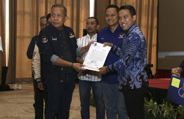 Partai Nasdem mengusung Sekretaris Pribadi (Sespri) Iriana Jokowi, yakni Sendi Fardiansyah untuk Bakal Calon Wali Kota Bogor (Bacawalkot). Foto: Dok. Nasdem