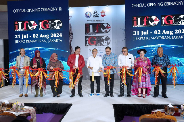 Mendag Zulhas buka pameran Indo Leather & Footwear. Foto: Kemendag