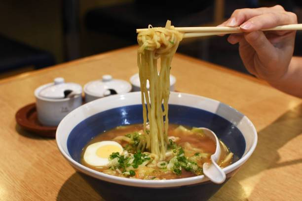 Ilustrasi Rekomendasi Makanan Di Kokas, Foto: Unsplash/Kerkpun.