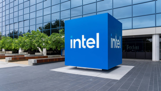 Ilustrasi Intel. Foto: JHVEPhoto/Shutterstock