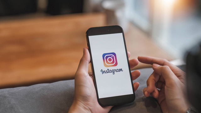 Ilustrasi Hapus Akun IG. Foto: Shutterstock