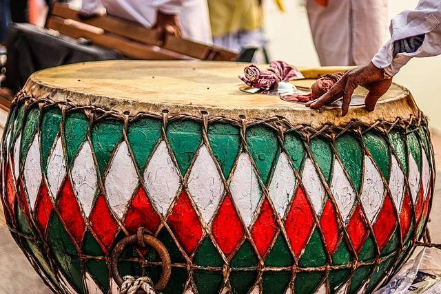 lustrasi tabla berasal dari. Sumber: Pixabay