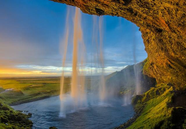 Air Terjun Terbesar di Dunia. Foto Hanya Ilustrasi Bukan Tempat Sebenarnya. Sumber Foto: Unsplash.com/v2osk