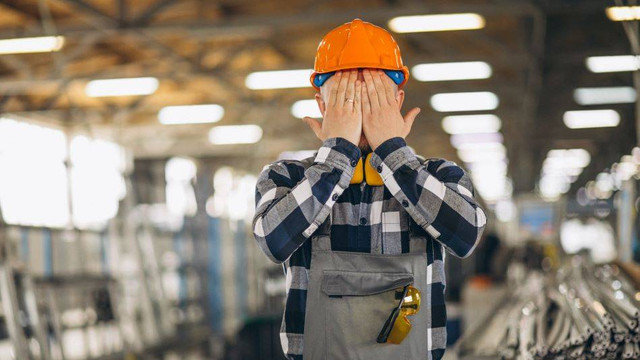 Pentingnya Mengelola Beban Kerja untuk Meningkatkan Kesehatan dan Produktivitas Pekerja. Image by senivpetro/Freepik.com