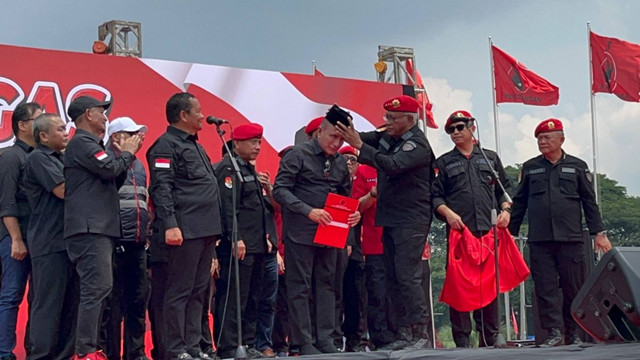 PDIP resmi usung Edy Rahmayadi di Pilgub Sumut.  Foto: Tri Vosa Fabiola Ginting/kumparan