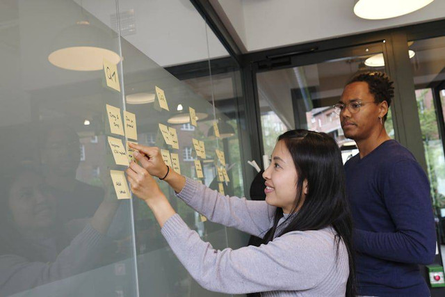Ilustrasi contoh perkalian desimal kelas 5 SD. Sumber foto: Unplash/Air focus