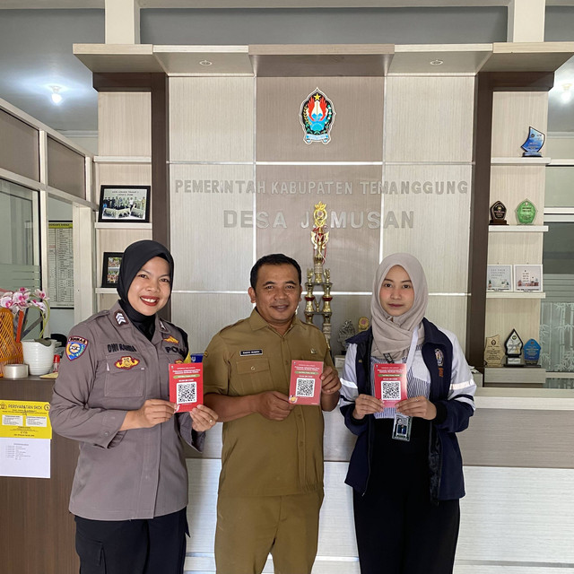 Pemberian Link.tree dan Barcode yang akan di tempelkan 