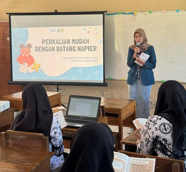 Pelaksanaan Pelatihan Batang Napier kepada Para Guru SD Negeri Dalangan 03. Sumber: Dokumentasi Pribadi