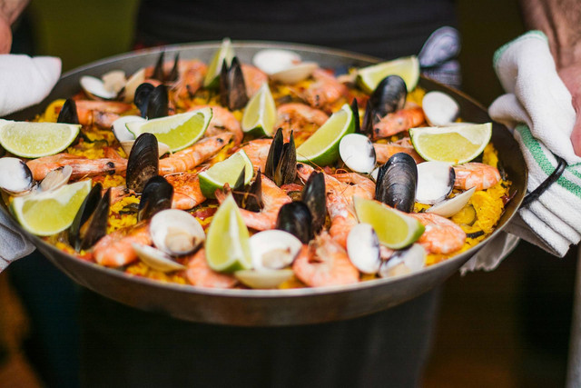 Restoran Seafood di Cicalengka. Foto hanya ilustrasi, bukan hidangan sebenarnya. Sumber: Unsplash/Kaitlin Dowis
