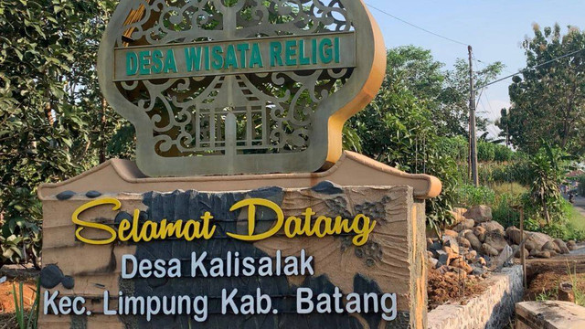 Dokumentasi Gerbang Desa Wisata Religi