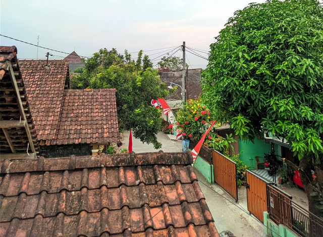 Ilustrasi: Kontrakan Mahasiswa di Balik Dinding Tipis Keresahan Warga Tak Terhindarkan (foto: dok.pribadi Ari Reski Sashari)