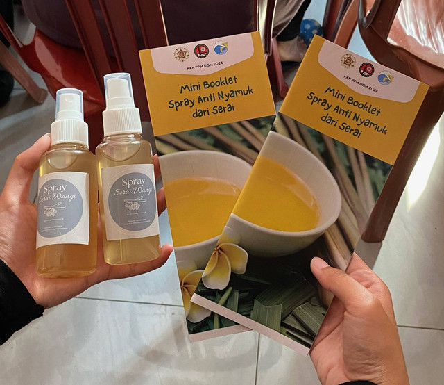 Hasil Produk dan Leaflet Spray Anti Nyamuk Alami dari Serai Wangi untuk Cegah DBD dan Malaria